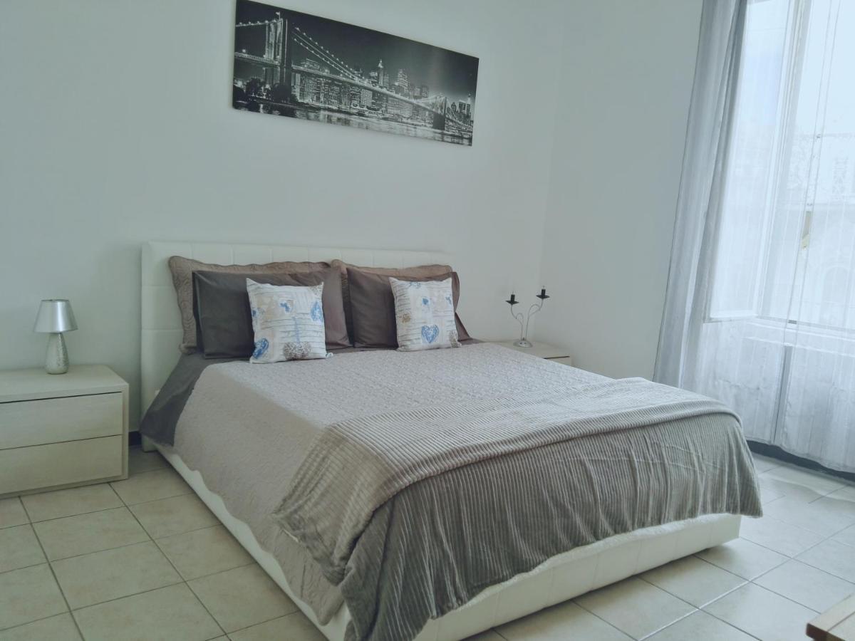 Apartament La Casa Sulla Piazzetta Albenga Zewnętrze zdjęcie